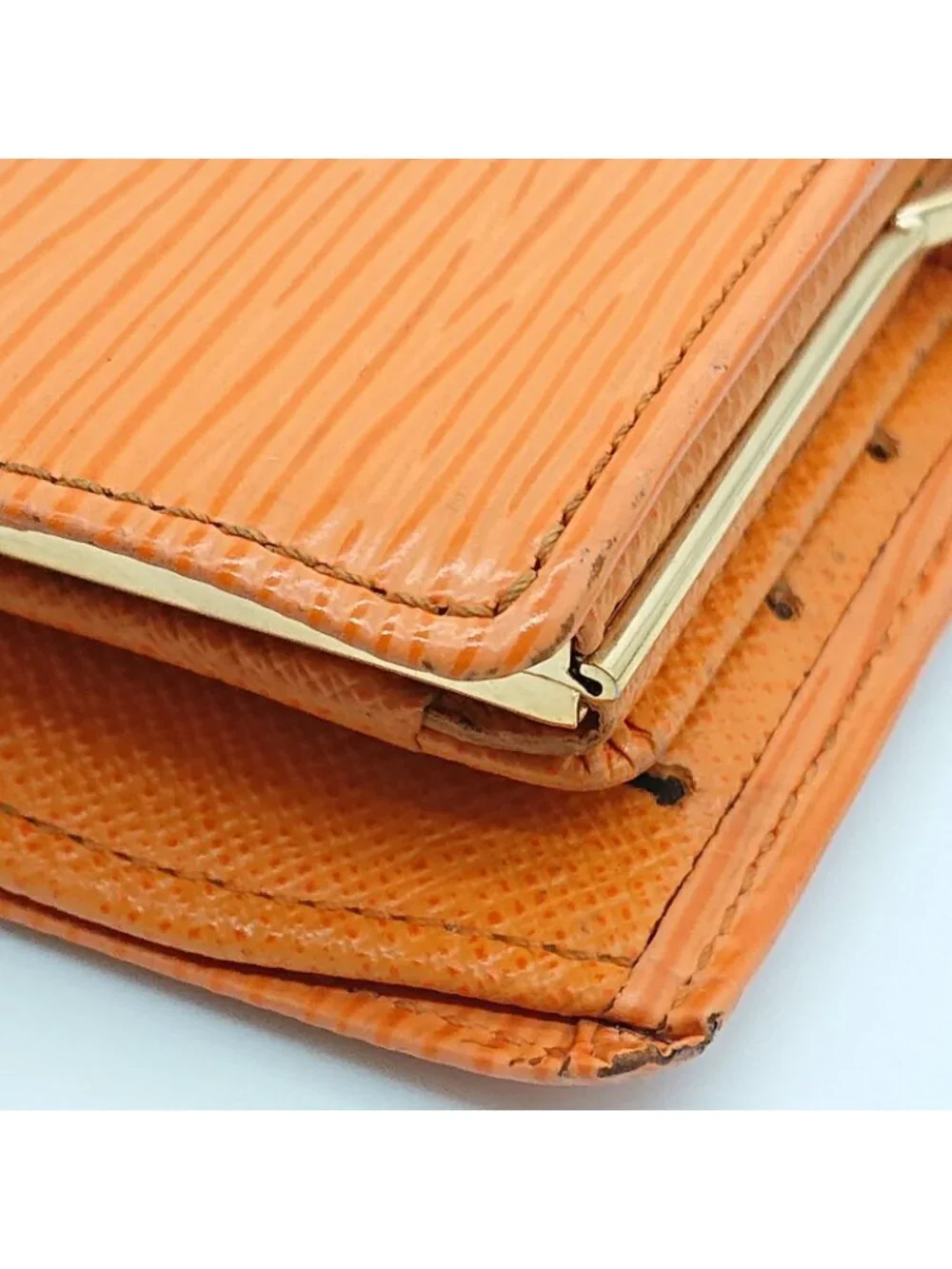 Louis Vuitton Portefeuille Viennois Folded Wallet Kiss Lock Epi Orange